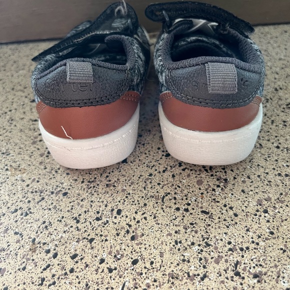 Carter's Gustav Sneakers (Toddler) 61 - Picture 5 of 7